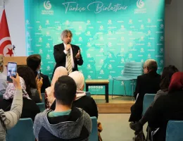 Yunus Emre Enstitüsü, Tunus'ta Görme Engellilere Özel Kitap Sunuyor