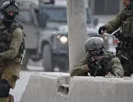 İsrail Askerleri Batı Şeria'daki Tulkerim Mültecikampı'nı Kuşatma Altına Aldı