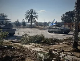 İsrail Ordusu, Gazze'de Refah Sınır Kapısı'nı Ele Geçirdiğini Duyurdu