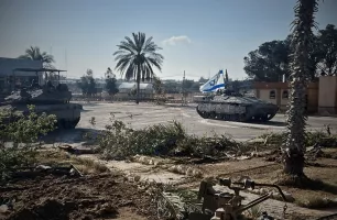 İsrail Ordusu, Gazze'de Refah Sınır Kapısı'nı Ele Geçirdiğini Duyurdu
