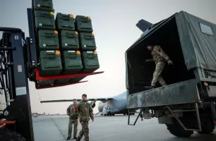 ABD'den Ukrayna'ya 6 Milyar Dolarlık Ek Askeri Yardım Gönderilecek